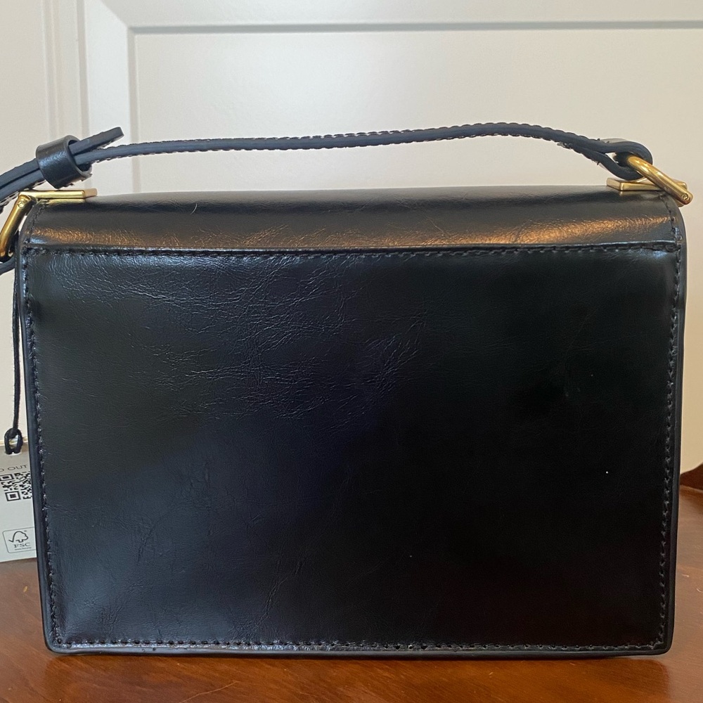 Ted Baker Rosalie Black Leather Crossbody Bag with Luxe Gold Rose Closure NWT - Picture 3 of 16